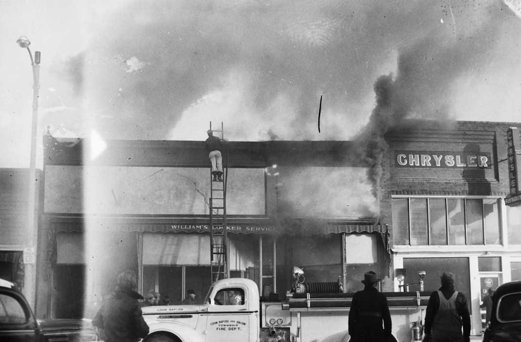 ia, smoke, Wrecks, fire, Iowa, IA, Coon Rapids, Coon Rapids Enterprise, chrysler building, United States, Businesses and Factories, firefighter, history, Photos, historic, ladder, Motorized Vehicles, fire truck