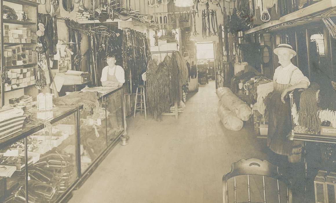 hardware store, Businesses and Factories, clerk, Iowa History, Waverly, IA, Meyer, Sarah, Portraits - Group, Iowa, boater hat, history of Iowa, Labor and Occupations