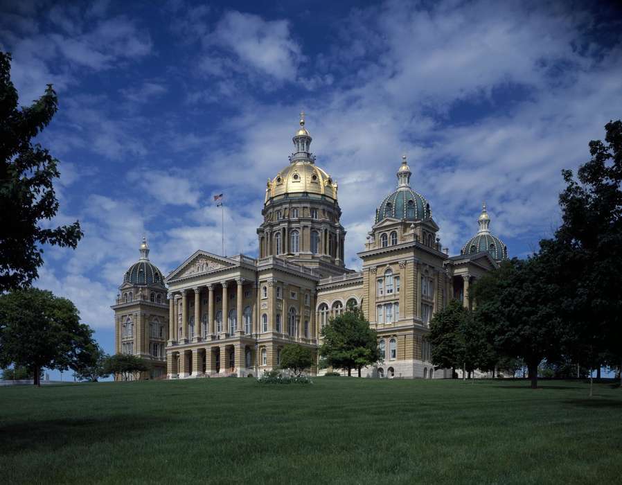 Civic Engagement, Main Streets & Town Squares, pillar, history of Iowa, dome, Library of Congress, Cities and Towns, Iowa, Iowa History, clouds, architecture, cloud