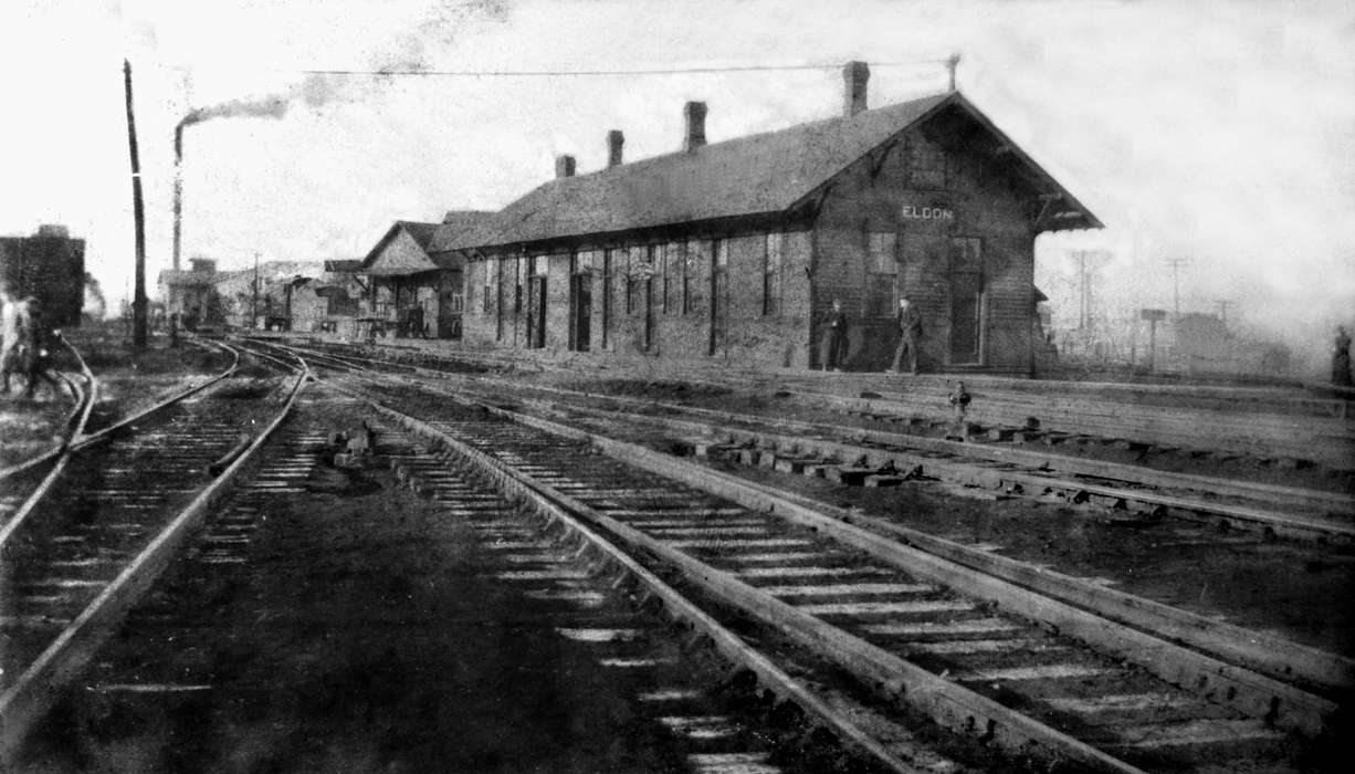 depot, Train Stations, Eldon, IA, Iowa History, Iowa, history of Iowa, train track, Lemberger, LeAnn