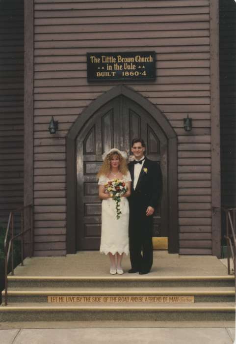 groom, Nashua, IA, bride, Iowa History, Portraits - Group, Iowa, church, little brown church, Wolf, Angela, history of Iowa, Weddings, bouquet