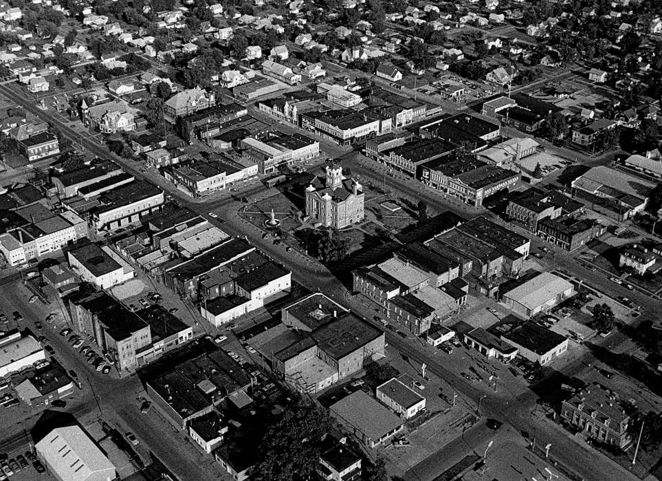 Cities and Towns, park, Albia, IA, Iowa History, Lemberger, LeAnn, Aerial Shots, history of Iowa, Businesses and Factories, Main Streets & Town Squares, neighborhood, courthouse, Iowa, parking lot