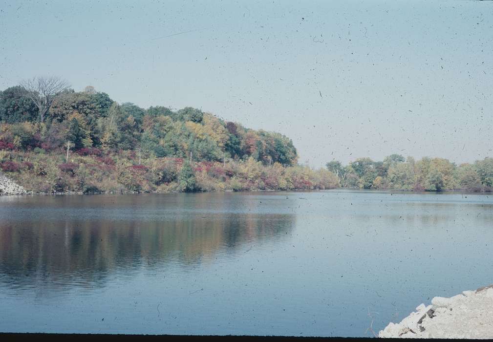 Zischke, Ward, Landscapes, trees, autumn, river, Iowa History, Lakes, Rivers, and Streams, Iowa, history of Iowa, IA