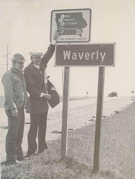 Iowa History, history of Iowa, Waverly, IA, Civic Engagement, sign, Waverly Chamber of Commerce, highway, Iowa