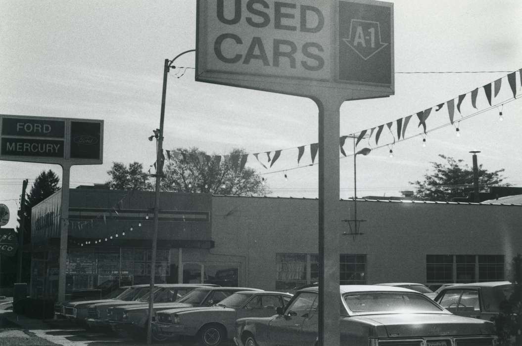 used cars, Photos, history, Businesses and Factories, Iowa, correct date needed, Waverly, Waverly Public Library, cars, car dealership, United States, ia, IA, historic, Bremer