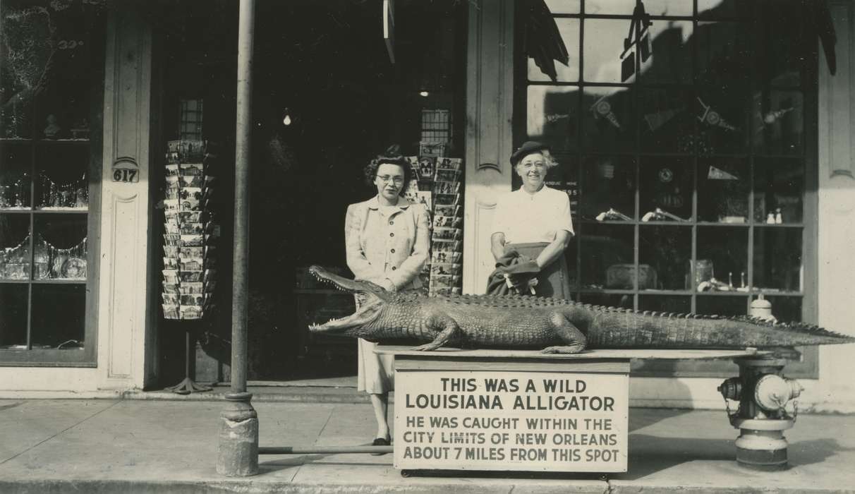 alligator, Travel, taxidermy, Animals, Iowa, McMurray, Doug, Iowa History, New Orleans, LA, Portraits - Group, history of Iowa