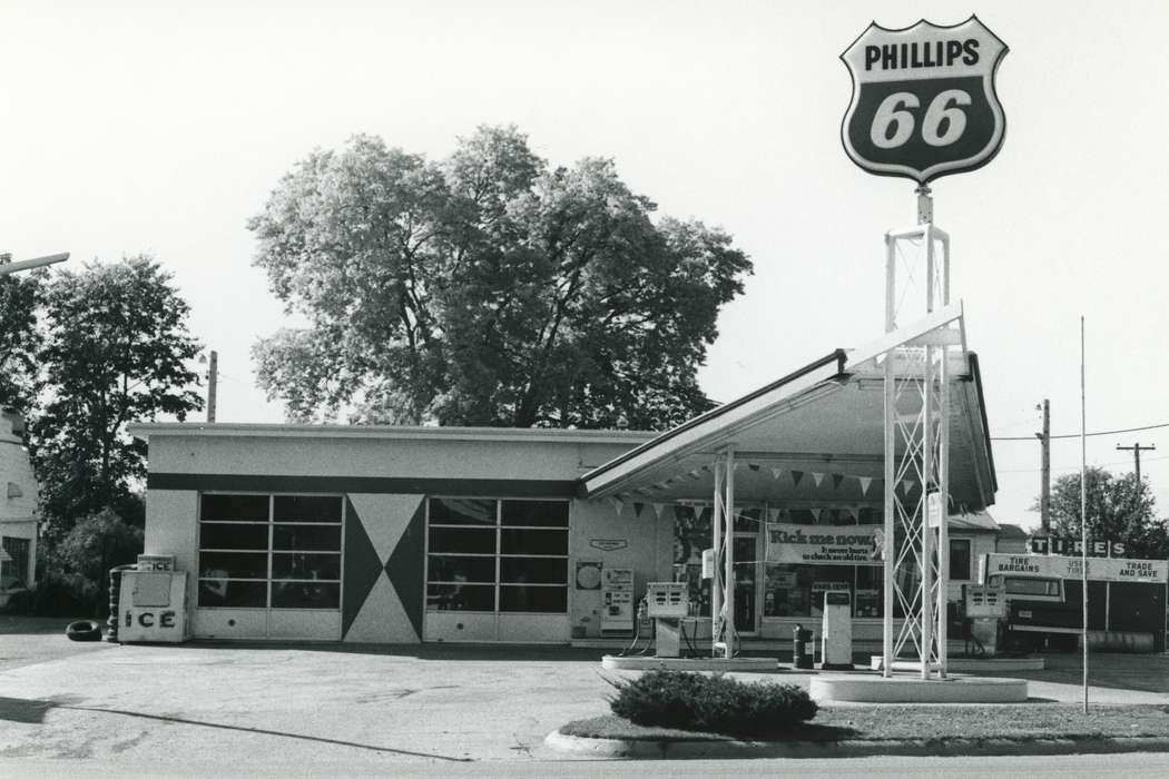 Photos, history, ia, Businesses and Factories, Iowa, correct date needed, Waverly, Waverly Public Library, United States, gas station, IA, historic, Bremer