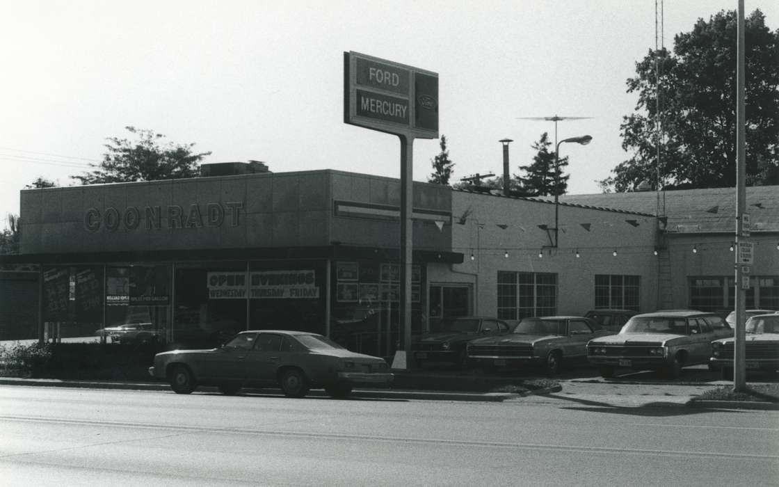 Photos, history, Businesses and Factories, Iowa, correct date needed, Waverly, Waverly Public Library, cars, car dealership, United States, ia, IA, historic, Bremer