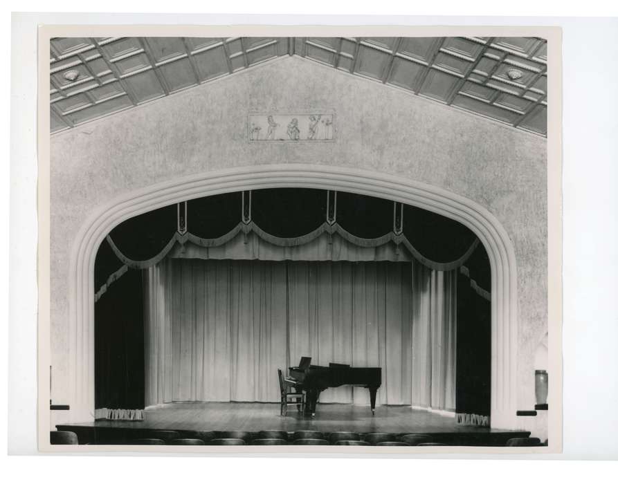 piano, Cedar Falls, IA, Iowa, Schools and Education, university of northern iowa, uni, stage, iowa state normal school, Iowa History, history of Iowa, UNI Special Collections & University Archives, old gilchrist
