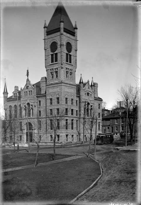 Iowa History, Iowa, Lemberger, LeAnn, Ottumwa, IA, courthouse, Cities and Towns, history of Iowa, Prisons and Criminal Justice
