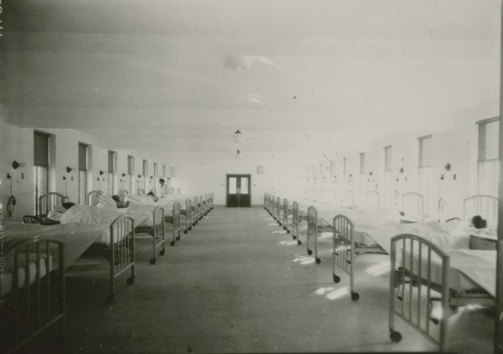 patient, bed, door, ward, Iowa History, Iowa City, IA, Seashore Hall, Iowa, history of Iowa, Hospitals, double door