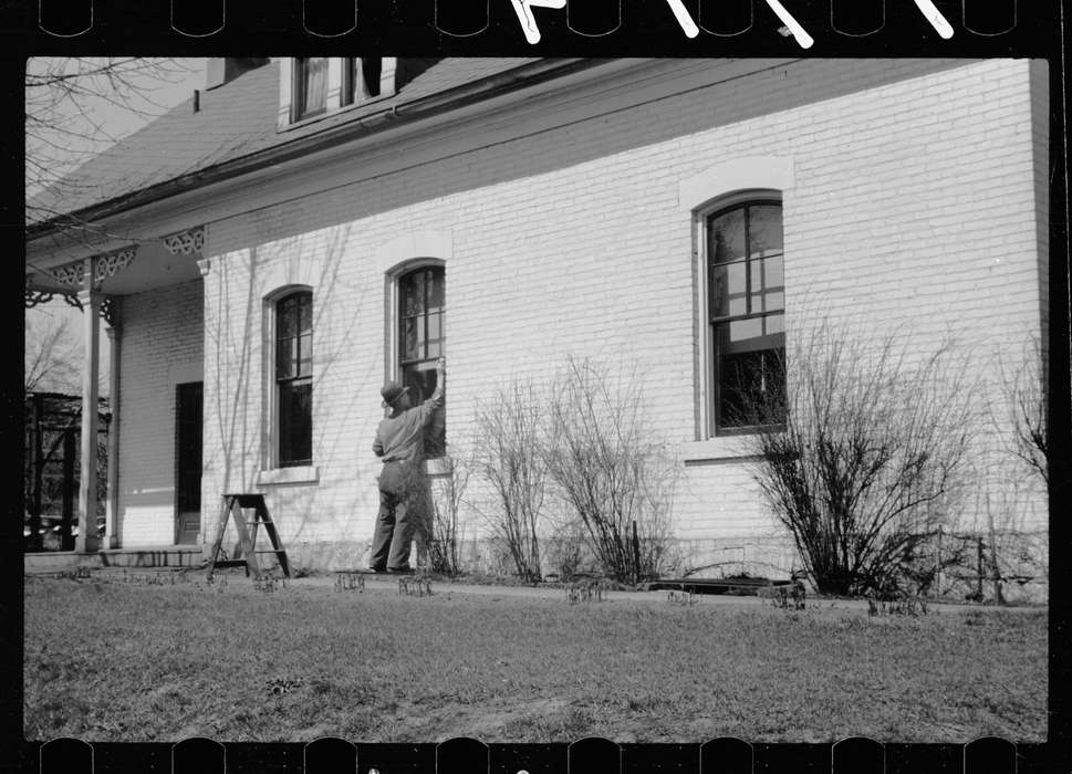 history of Iowa, Homes, Iowa History, work, Labor and Occupations, ladder, Iowa, Cities and Towns, working, Library of Congress