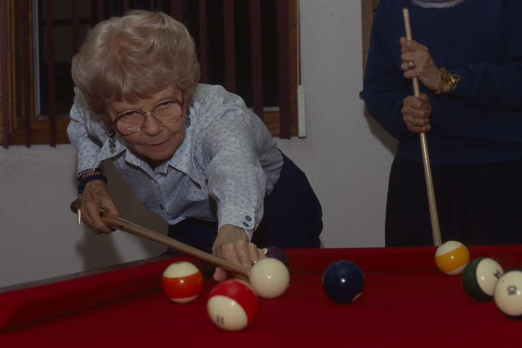 old woman, Leisure, Iowa, billiard table, earrings, ball, elderly, outfit, pool table, Iowa History, history of Iowa, short hairstyle, Western Home Communities, glasses, Sports, ring