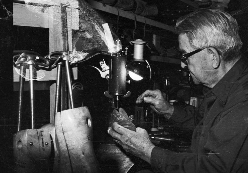 ia, cobbler, Businesses and Factories, Iowa, Coon Rapids, United States, historic, shoe repair shop, history, Coon Rapids Enterprise, Photos, IA, Labor and Occupations, shoe