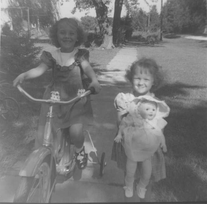 tricycle, Morris, Lola, doll, Iowa, Children, Cedar Falls, IA, Families, Iowa History, Portraits - Group, history of Iowa