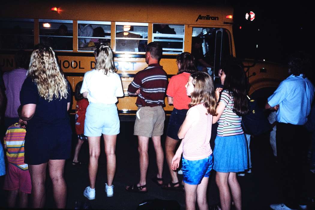 ia, school bus, Iowa, Motorized Vehicles, Coon Rapids Enterprise, Families, Children, United States, bus, second grade missouri trip, Schools and Education, history, Photos, parents, historic, missouri trip, MO, school trip