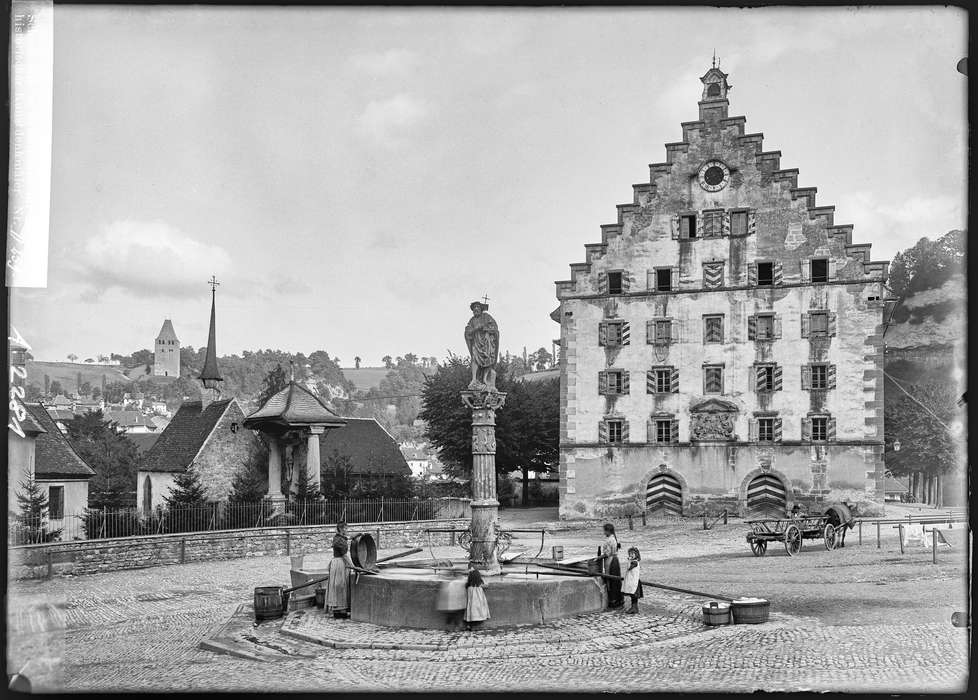 Children, fountain, Swiss National Library, Cities and Towns