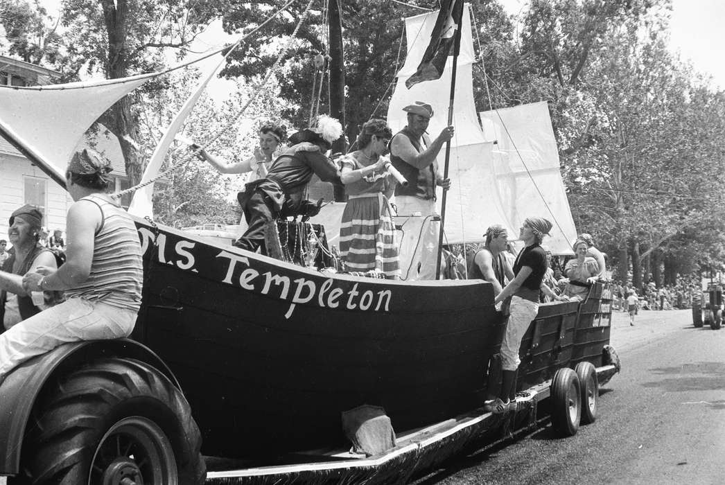 parade, Coon Rapids Enterprise, Dedham, Iowa, historic, Fairs and Festivals, Carroll, United States, history, ia, boat, Photos, IA