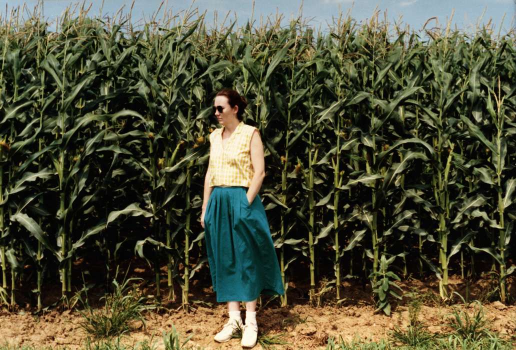 field, Cedar Falls, IA, Iowa History, Iowa, skirt, history of Iowa, Leisure, Knivsland, Rick, sunglasses, corn