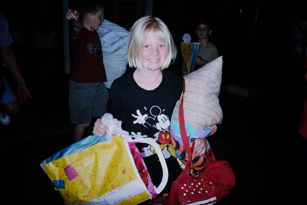 ia, second grade missouri trip, Schools and Education, Iowa, history, Photos, Coon Rapids Enterprise, Children, missouri trip, mickey mouse, historic, United States, MO, school trip