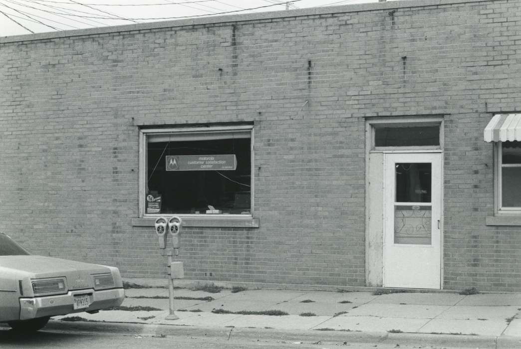 Photos, history, building exterior, Iowa, correct date needed, Waverly, Cities and Towns, Waverly Public Library, service center, parking meter, United States, ia, IA, historic, Bremer