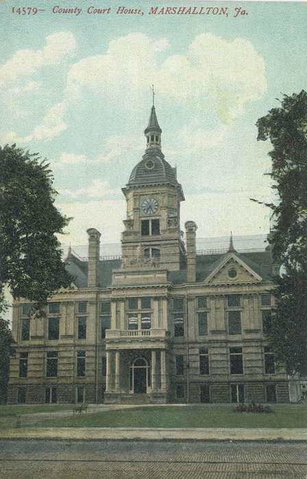 postcard, court house, history of Iowa, Shaulis, Gary, Cities and Towns, Iowa, Iowa History