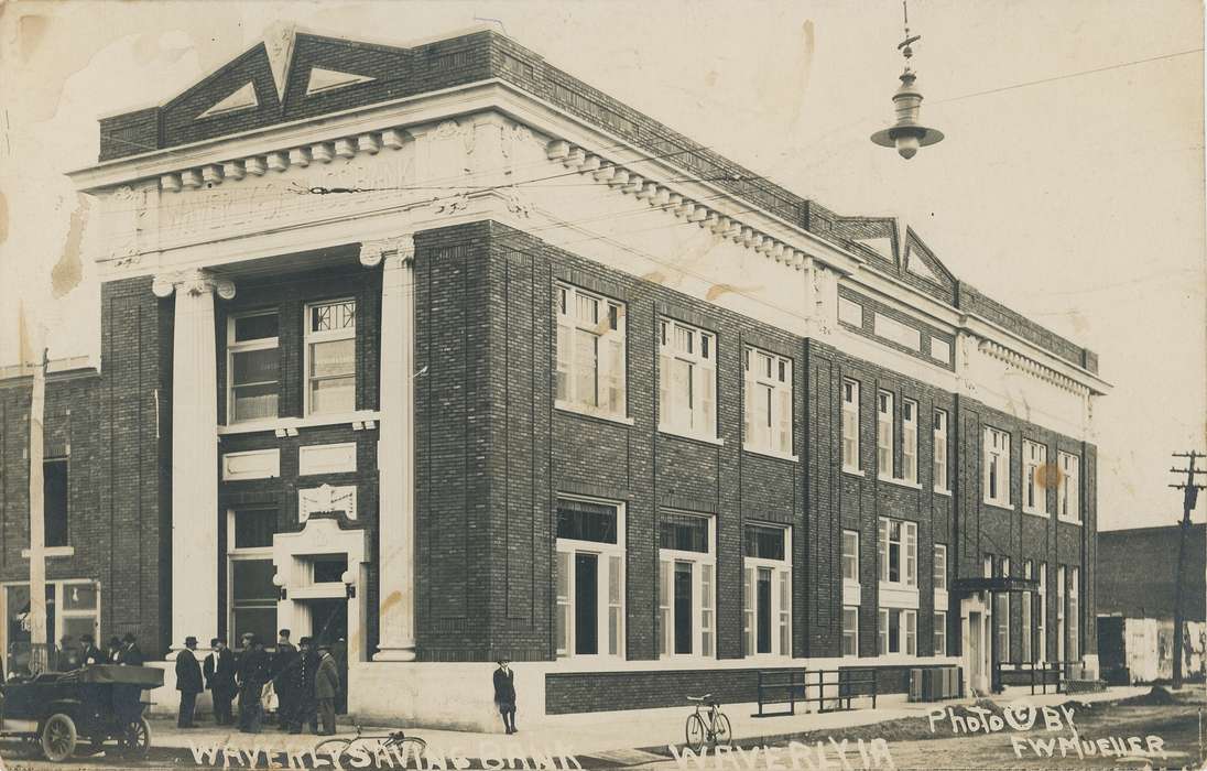 Cities and Towns, Meyer, Mary, bank, model t, Iowa History, Businesses and Factories, history of Iowa, Iowa, street light, Motorized Vehicles, Main Streets & Town Squares, ford, car, automobile