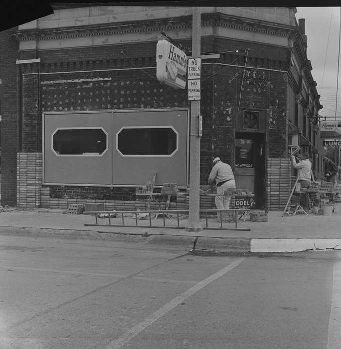 Businesses and Factories, Iowa, IA, United States, hamms, Photos, Labor and Occupations, historic, Coon Rapids, construction, history, ladder, ia, Coon Rapids Enterprise, curb