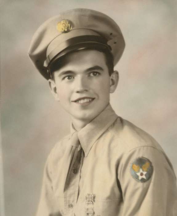 Military and Veterans, uniform, air force, Benda, Carolyn, Portraits - Individual, Iowa, Iowa History, history of Iowa, Hopkins, IL