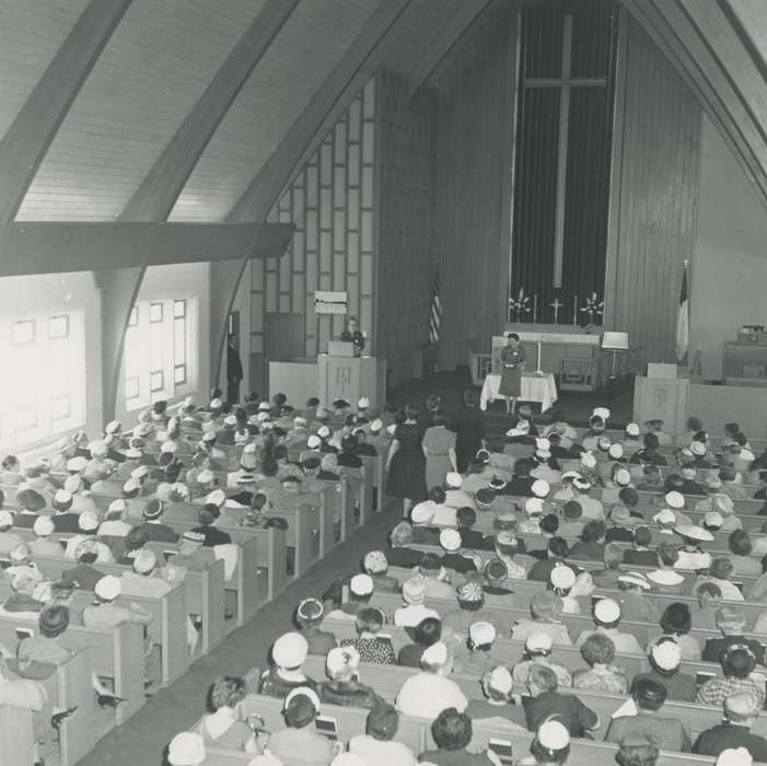 congregation, women, altar, Iowa, correct date needed, Iowa History, hat, american flag, church service, pulpit, Waverly, IA, Religion, Waverly Public Library, history of Iowa