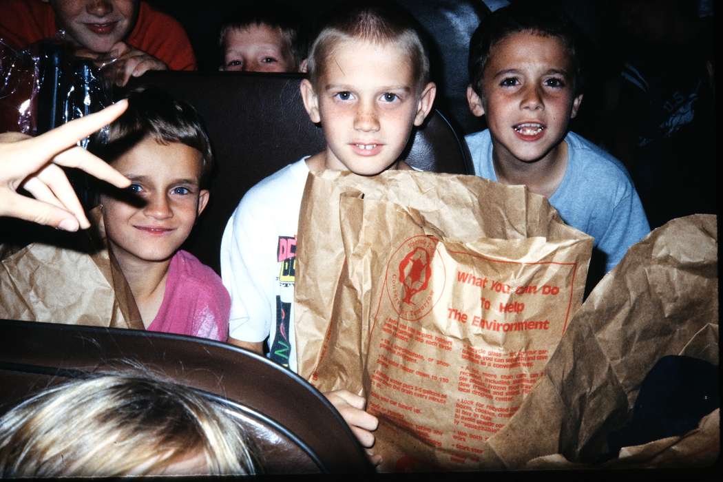 ia, second grade missouri trip, Iowa, history, United States, Photos, Coon Rapids Enterprise, Portraits - Group, Children, missouri trip, historic, bus, MO, school trip