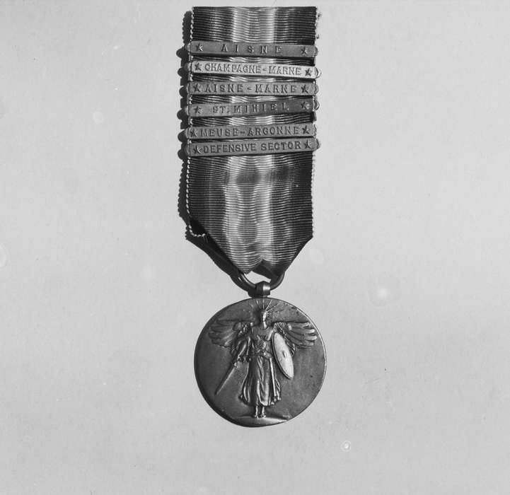 ia, medal, Iowa, history, IA, United States, Coon Rapids, Photos, Coon Rapids Enterprise, historic, Military and Veterans, World War I