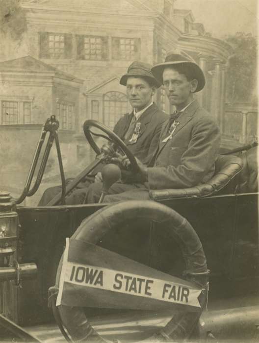 Fairs and Festivals, Iowa, iowa state fair, Iowa History, history of Iowa, Motorized Vehicles, Langebartels, Gary, car, Portraits - Group, Des Moines, IA