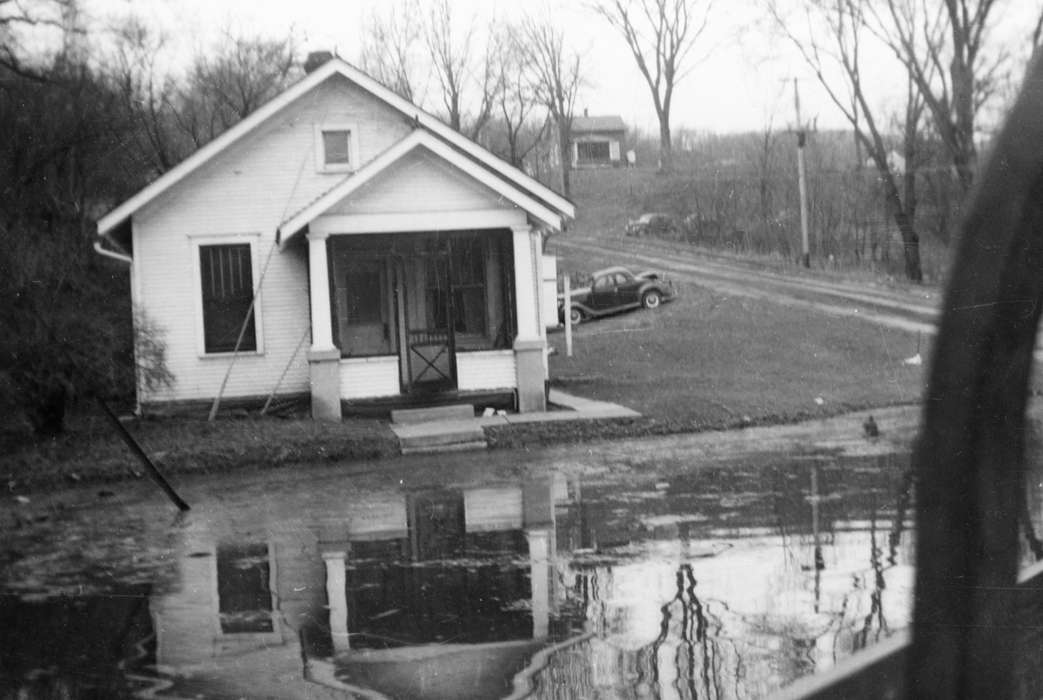 Homes, Lakes, Rivers, and Streams, history of Iowa, car, Iowa History, Pettit, Gene, house, Charles City, IA, Floods, Iowa