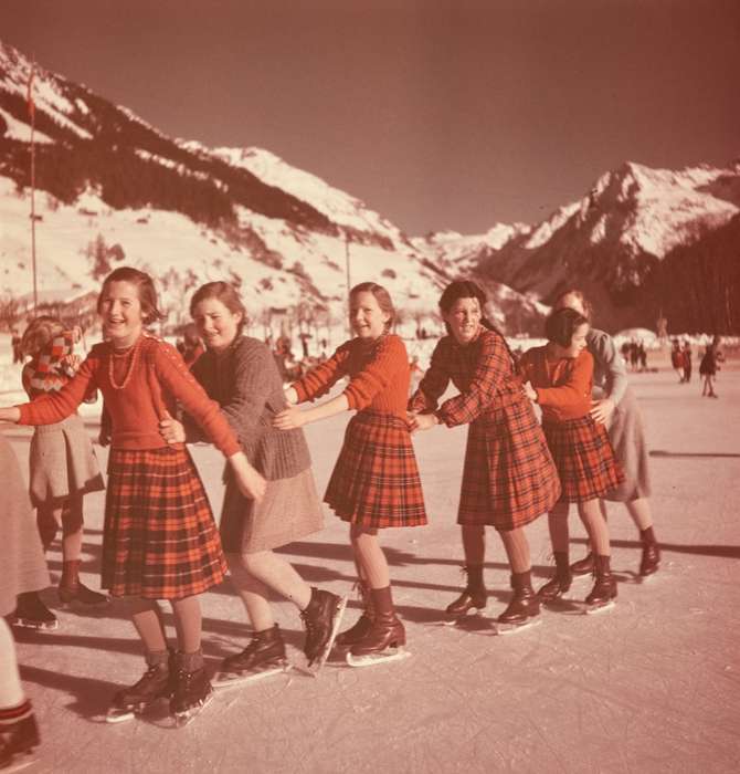 Library of Congress, Cities and Towns, Portraits - Group, Children, Outdoor Recreation, ice skating, skating