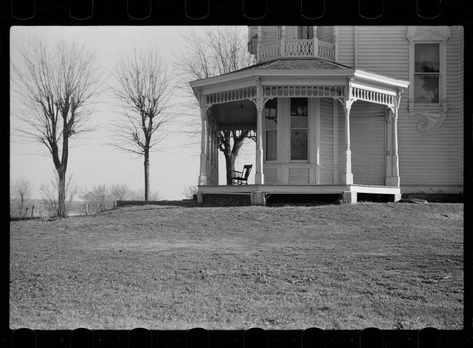 porch, Homes, chair, history of Iowa, balcony, Library of Congress, house, Iowa History, victorian, Iowa, Cities and Towns