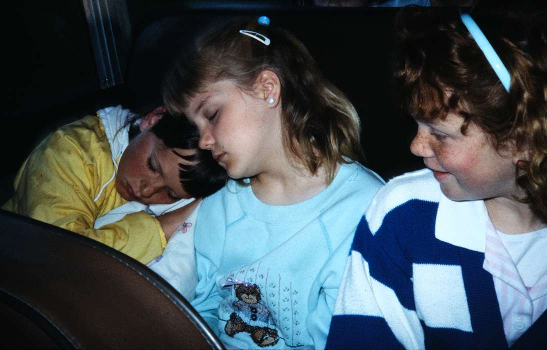 sleeping, ia, second grade missouri trip, Iowa, history, United States, Photos, Coon Rapids Enterprise, Portraits - Group, Children, missouri trip, redhead, bus, historic, MO, school trip