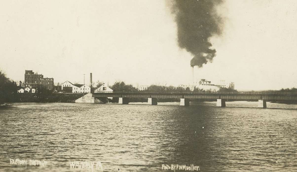 Cities and Towns, cedar river, Iowa History, bridge, Meyer, Sarah, history of Iowa, Waverly, IA, Businesses and Factories, Main Streets & Town Squares, Lakes, Rivers, and Streams, Iowa, smokestack