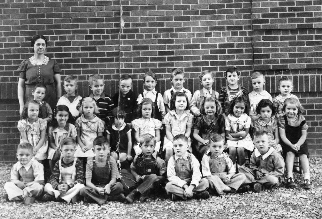 Children, children, Iowa History, Schrodt, Evelyn, class, Schools and Education, Portraits - Group, Iowa, teacher, IA, history of Iowa