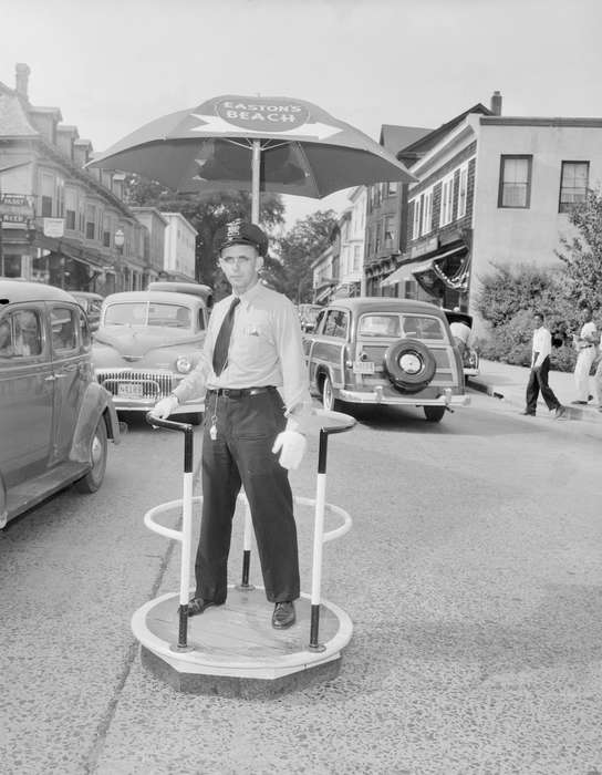 police officer, history of Iowa, traffic, Iowa, Iowa History, Edward A. Sherman Publishing Co., Main Streets & Town Squares