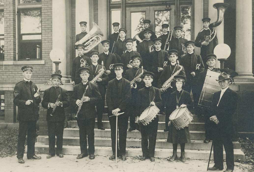 Meyer, Mary, Entertainment, Cities and Towns, trombone, Portraits - Group, saxophone, musician, drum, band, clarinet