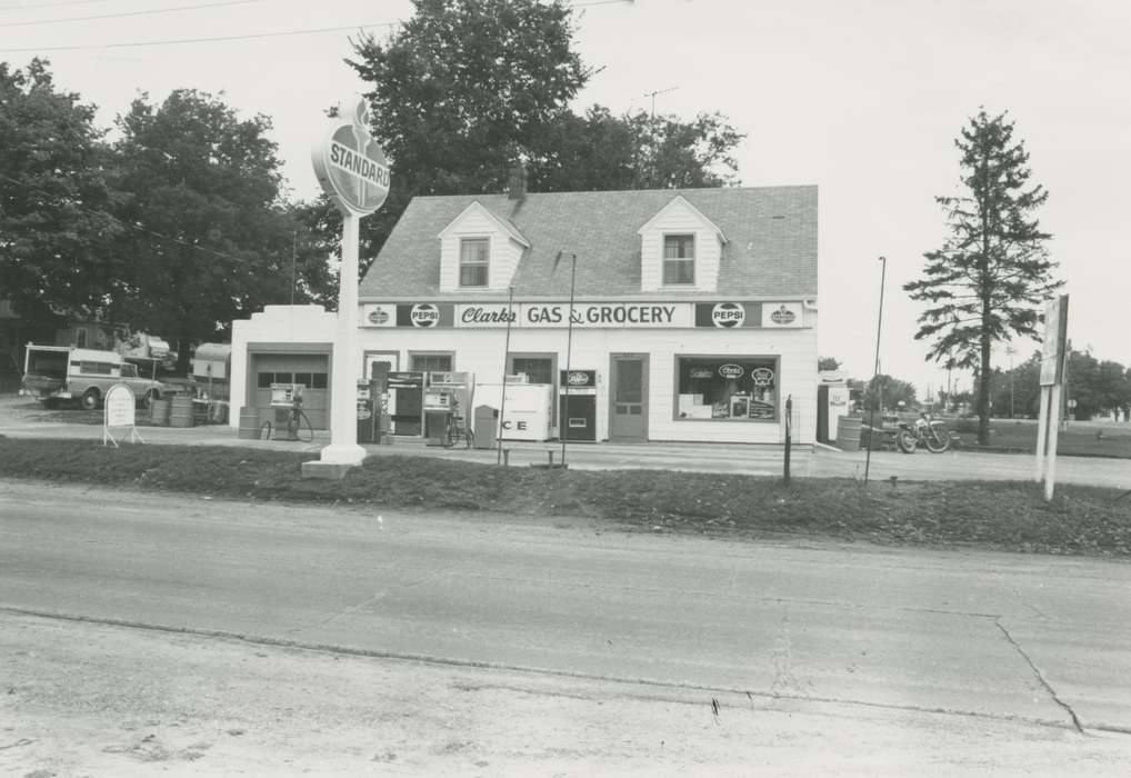 Businesses and Factories, Iowa History, convenience store, Iowa, Waverly Public Library, service station, history of Iowa, gas station, auto store