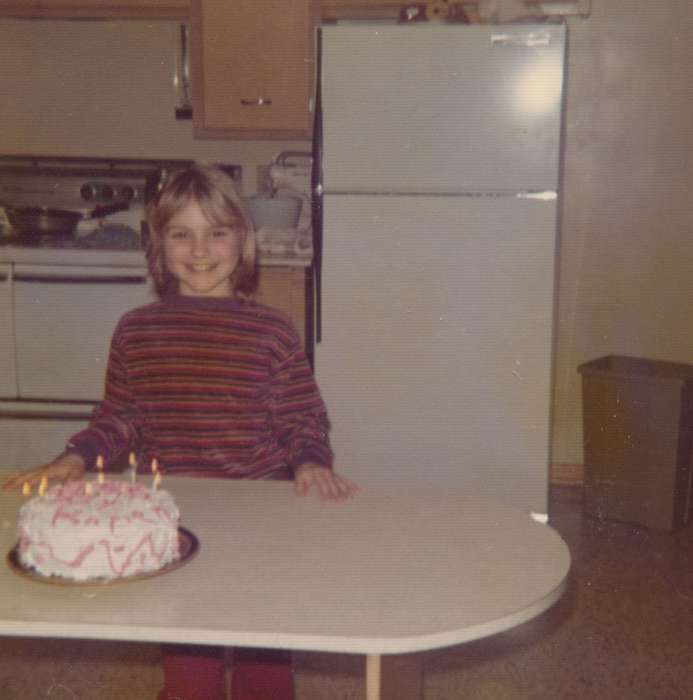 cake, kitchen, New Vienna, IA, Krapfl, Karen, Iowa History, Iowa, Food and Meals, refrigerator, birthday, history of Iowa, Children