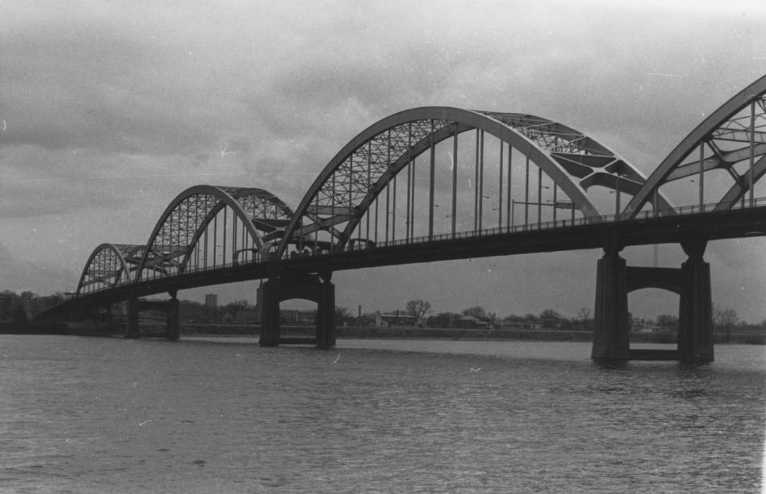 Lakes, Rivers, and Streams, bridge, river, Swanson, Chris, Iowa, Iowa History, Cities and Towns, Buffalo, IA, history of Iowa