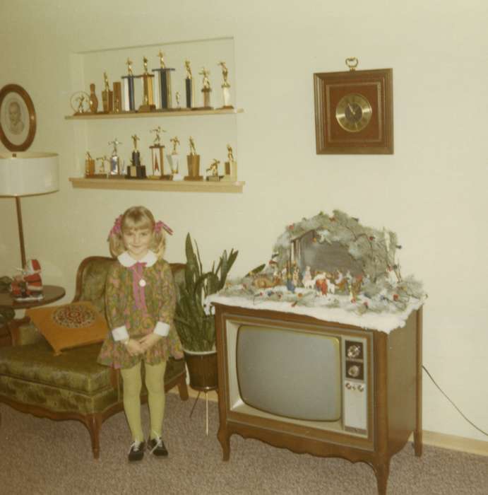 tv, Children, clock, Krapfl, Karen, Holidays, Iowa History, trophy, New Vienna, IA, girl, living room, Portraits - Individual, television, Iowa, history of Iowa