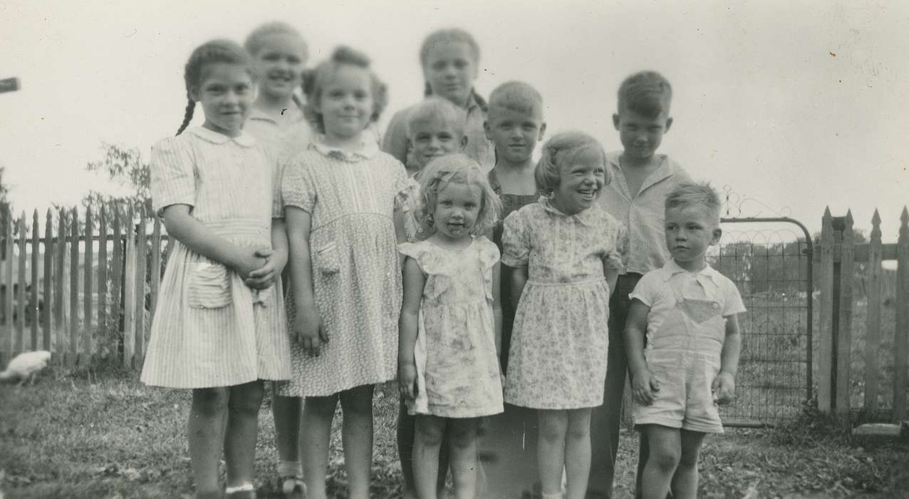 Children, Iowa History, Spilman, Jessie Cudworth, Portraits - Group, girls, boys, Iowa, history of Iowa, USA