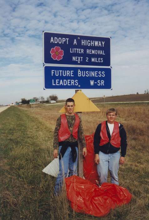 Waverly Public Library, trash bags, adopt a highway sign, Iowa History, high school students, history of Iowa, Civic Engagement, volunteer, Children, highway, Iowa