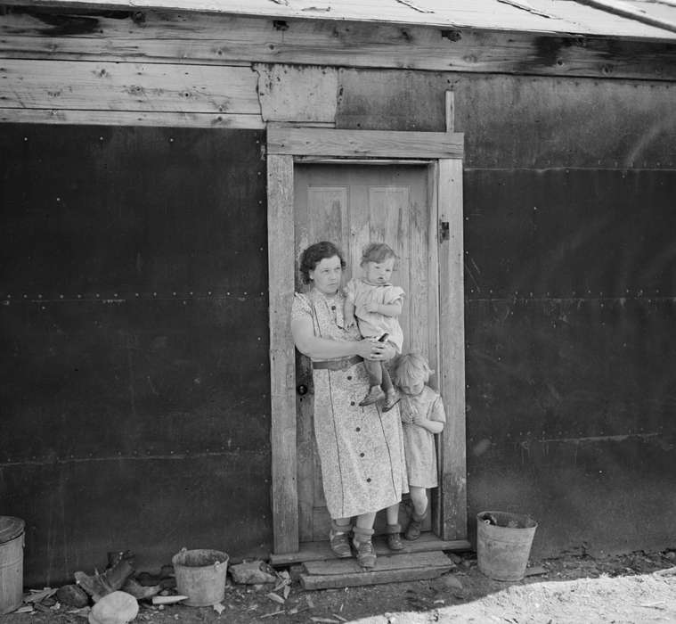 Families, Littlefork, United States, history, Photos, Children, Koochiching, MN, Minnesota, historic, doorstep, mn, lumberjack, Library of Congress, bucket