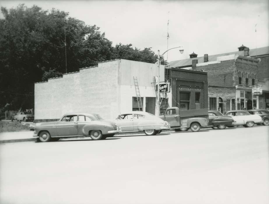 Iowa History, street parking, pickup truck, automobile, Waverly, IA, Iowa, Waverly Public Library, ladder, Main Streets & Town Squares, tavern, Cities and Towns, history of Iowa, cafe, Motorized Vehicles