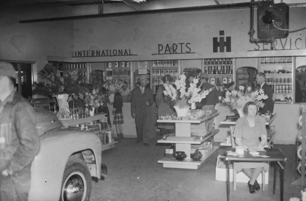 ia, engine, flowers, car, tractor parts, Iowa, history, IA, Coon Rapids, Photos, Coon Rapids Enterprise, historic, United States, Businesses and Factories